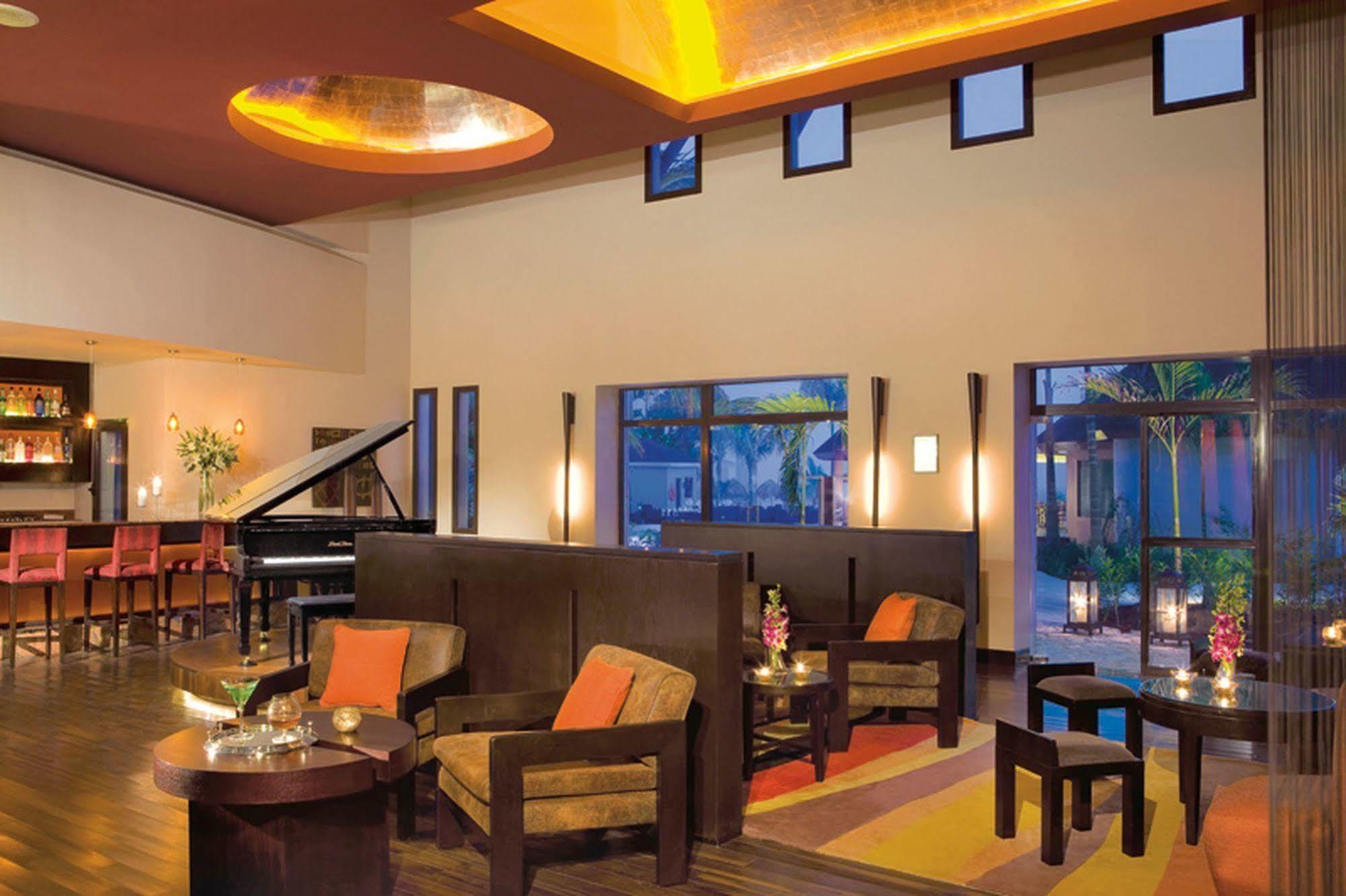 Secrets Wild Orchid (Adults Only) Hotel Teluk Montego Bagian luar foto