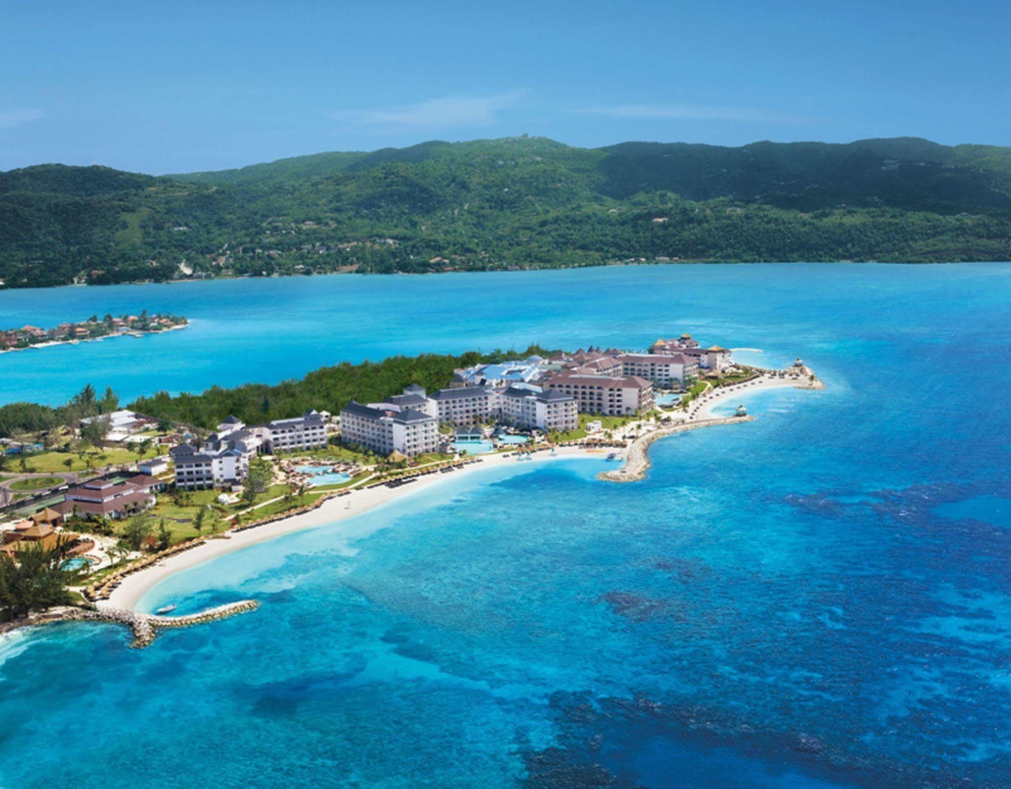 Secrets Wild Orchid (Adults Only) Hotel Teluk Montego Bagian luar foto